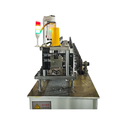 ไฮดรอลิกการตัด รอลเลอร์ชัตเตอร์ประตูเหล็ก Roll การสร้างเครื่องจักร PLC