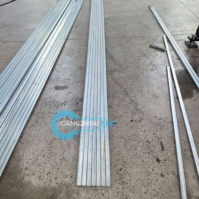 โปรไฟล์เหล็กหลายขนาด C&amp;U สตั๊ดติดตามเพดานโปรไฟล์ม้วนเครื่องขึ้นรูป