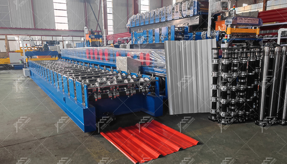 3T เครื่องตัดไฮดรอลิก Roofing Sheet Roll Forming Machine กับระบบควบคุม PLC