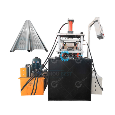 หนาเหล็ก 0.8 มิลลิเมตร ความแตกต่างการสลักชัตเตอร์ โปรไฟล์ประตูม้วน Roll Forming Machine