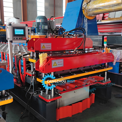 เครื่องกํากับ PLC สแตนเลสสี แผ่นหลังคาชั้นสอง เครื่องปั้นม้วนกระเบื้องไม้ยาง