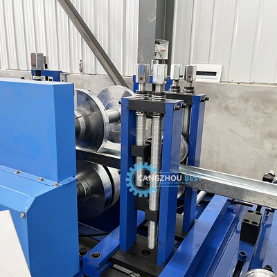 Plc Control C Z U Purlin Roll Forming Machine เครื่องเจาะและตัดแบบไฮดรอลิก