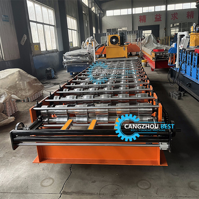 เครื่องตัดไฮดรอลิก 5.5kw พลังงาน สี โปรไฟล์เหล็ก รัสเซีย เครื่องปั้นม้วนกระเบื้อง