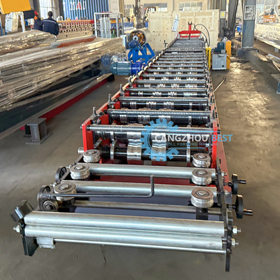 PLC Control แผงผนังเหล็กความเร็วสูงแผง Soffit Making Roll Forming Machine