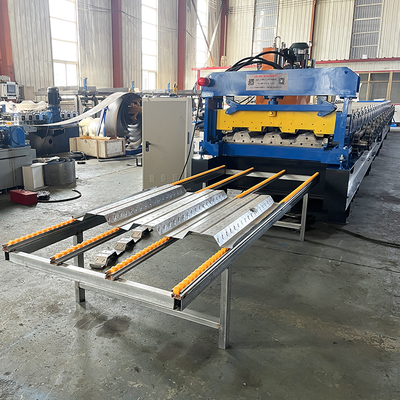 เครื่องขึ้นรูปม้วนพื้นเหล็กไฮดรอลิกควบคุม PLC