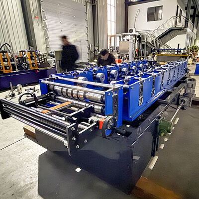 โปรไฟล์เหล็กแบบพกพาล็อคตัวเองอัตโนมัติ Kr24 ยืนตะเข็บทำเครื่องขึ้นรูปม้วน