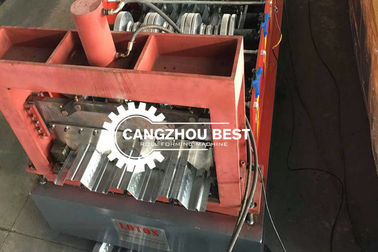 ความกว้างของโค้ล 1250 มม โลหะเหล็กเหล็กเหล็กกระปุกพื้นทําแผ่นฝาผนัง Roll Forming Machine