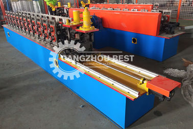ความเร็วสูง ไม่หยุด 25m / min Drywall Stud และ Track Roll Forming Machine